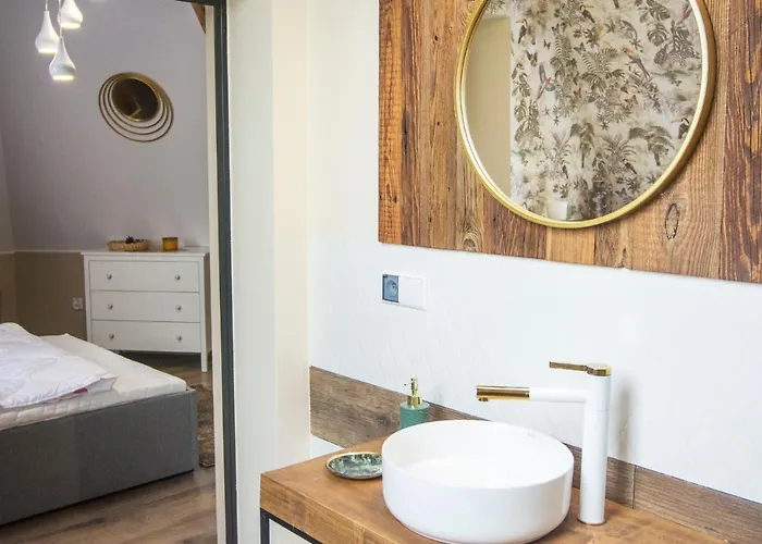 Dream Team Paderewskiego Hotel *